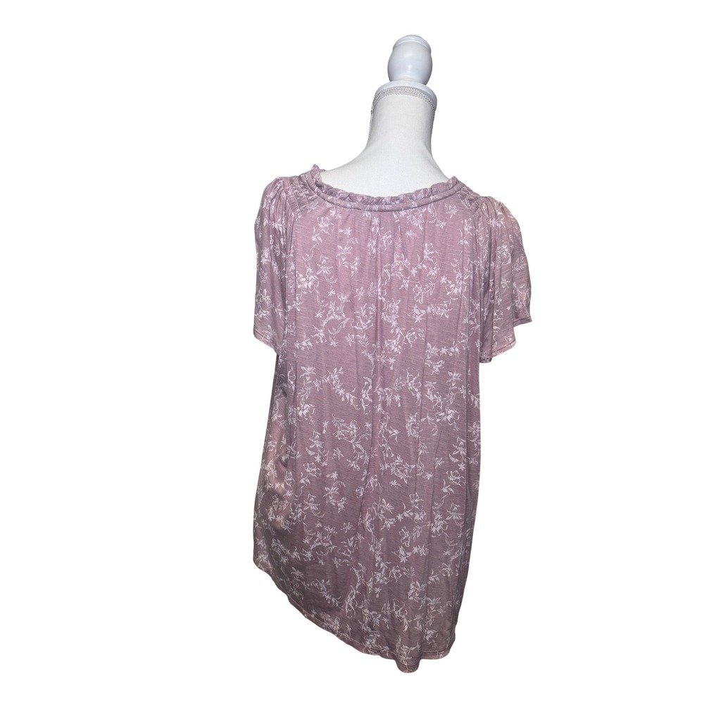 Lucky Brand Women's Pink Ruffled Floral Pattern Short Sleeve Shirt Size XL - Picture 2 of 6